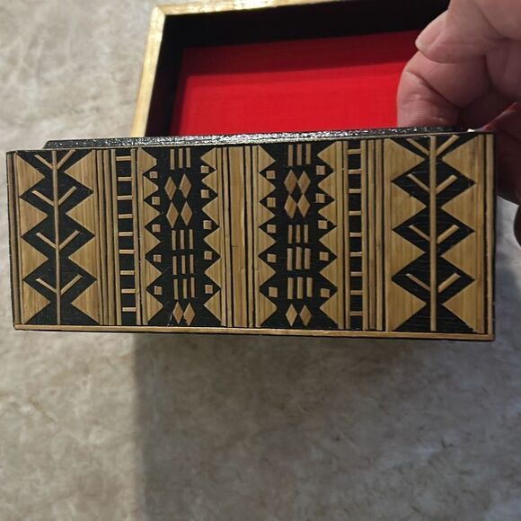 Matchstick Jewelry Box - Picture 4 of 7